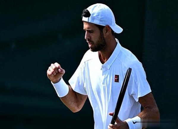 Tứ kết đơn đầu tiên của Wimbledon đã ra đời! Người thua cuộc may mắn đã cho thấy hình thức thực sự c